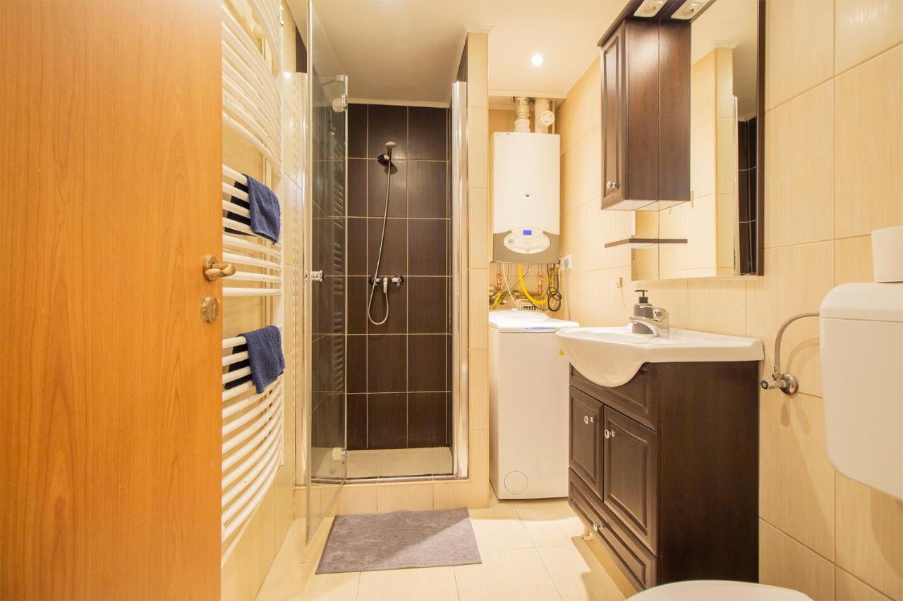 Two Bedroom Apartment At Basilica Budapest Eksteriør bilde